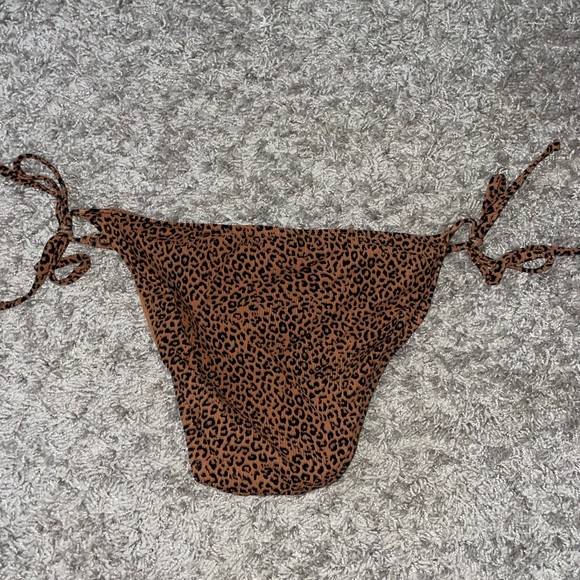 🤎🧡Cheetah print bikini🧡🤎 - Picture 2 of 2